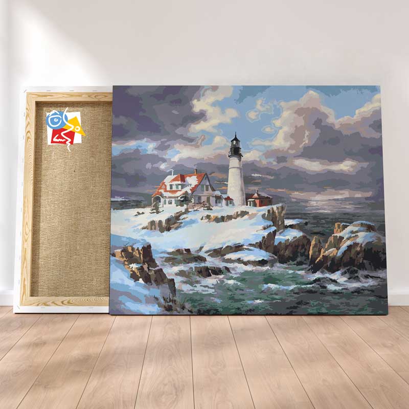 Phare Sur L'le Enneige